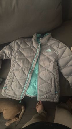 North face girl jacket 10/12