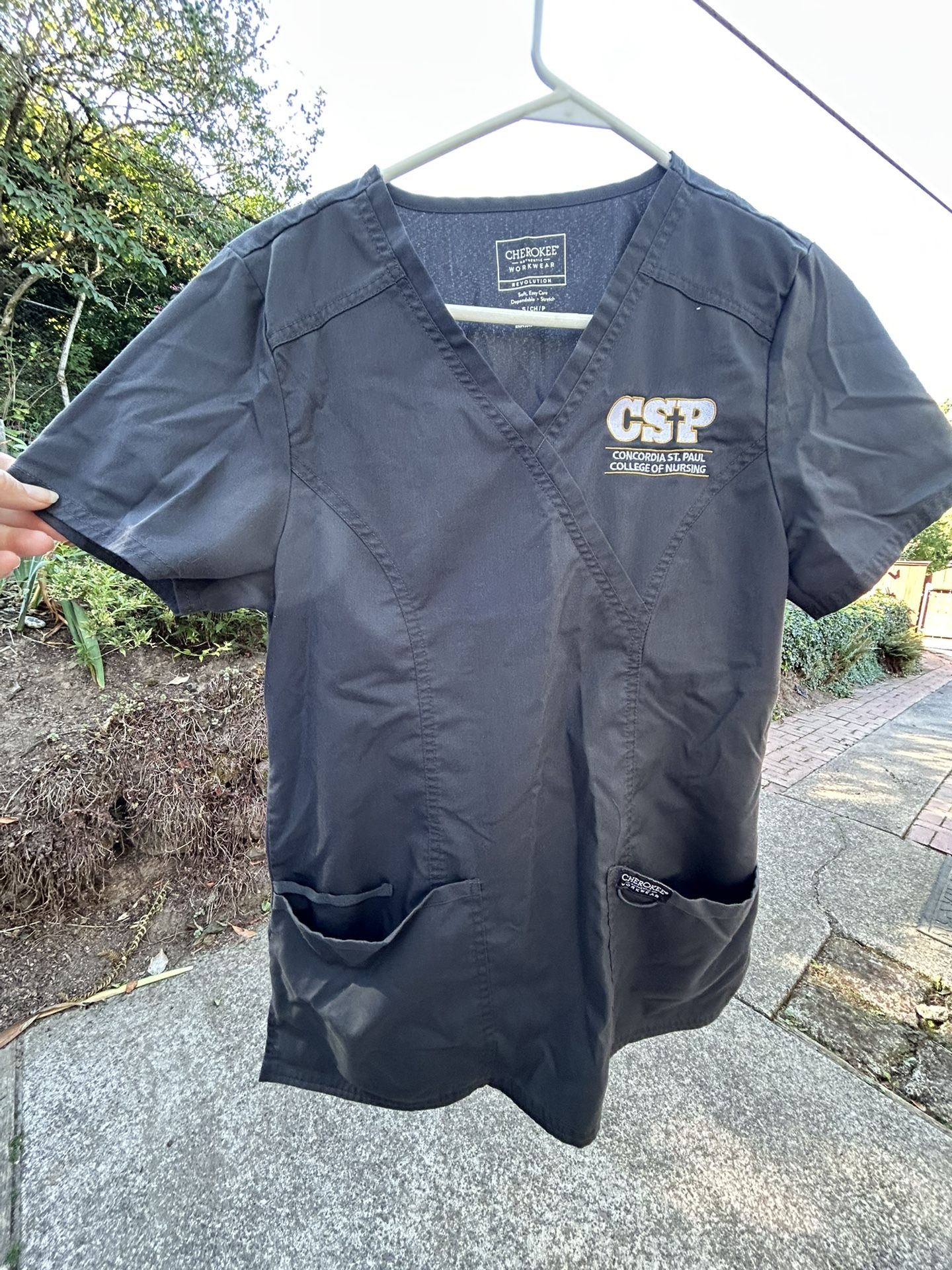 Concordia University St Paul - Nursing scrubs set