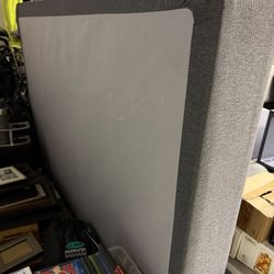 Queen bed/ Mirror/ Art