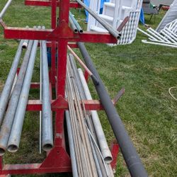 Pipe conduit rack