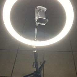 Ring Lamp With Phone Holder
