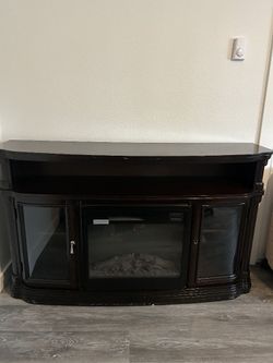 TV FIREPLACE