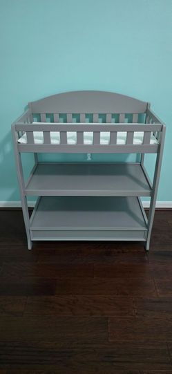 New Delta Children Infant Changing Table with Pad, Grey