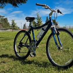 Blue Motiv Smoothie Mountain Bike 18" – Lightweight Trail Bicycle, Smooth Ride