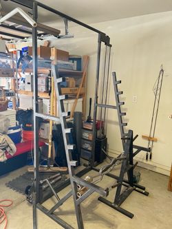 Squat Rack   Make offer