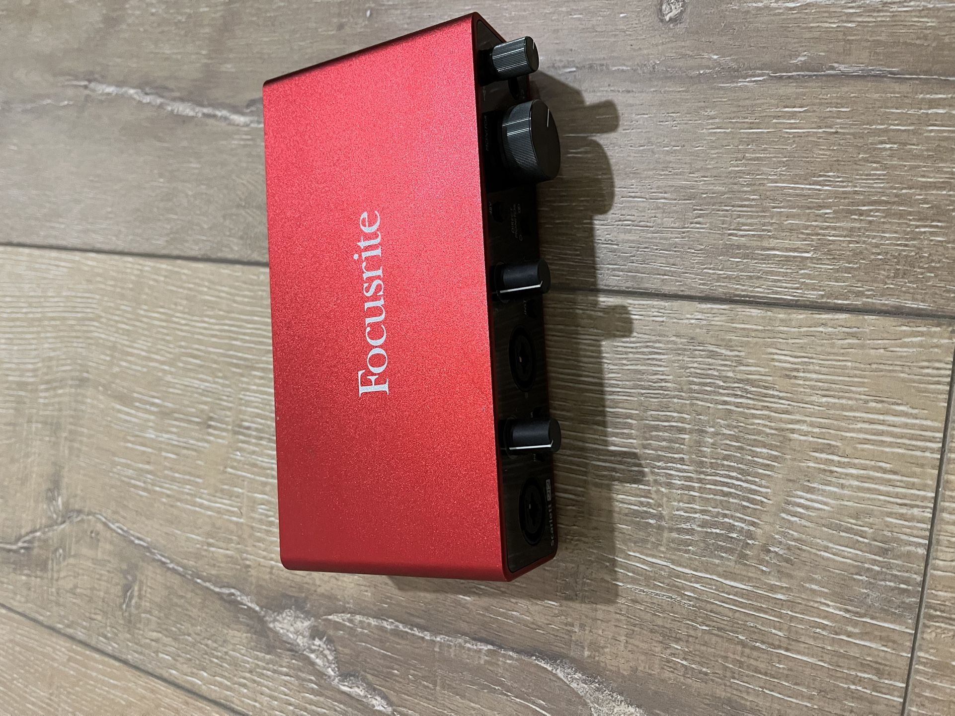 scarlett 2i2 focusrite