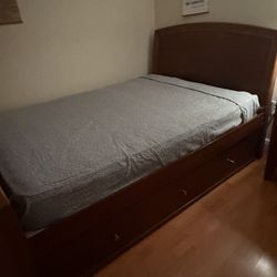 Cama Full -mesa De noche