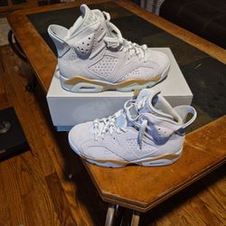 Woman Air Jordan 6 Retro Pearl 
