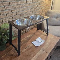 Dog Feeder 