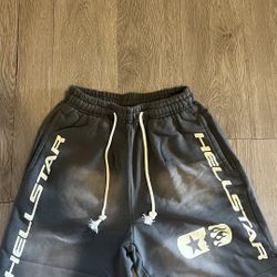 hellstar shorts and hoodie 