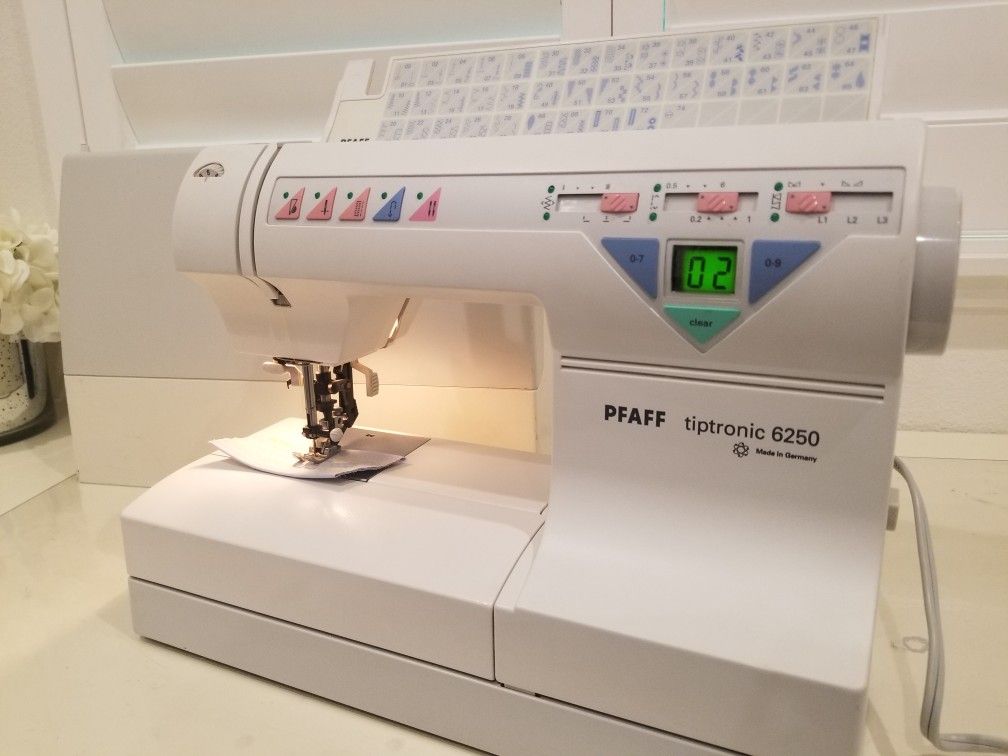 PFAFF Tiptronic 6250 Sewin Machine