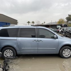 2011 Kia Sedona 