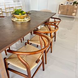 DINING TABLE WOOD