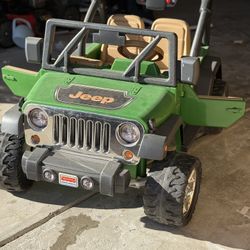 Fisher-Price Power Wheels Jeep Wrangler – 2-Seater, Green Camo (Ages 3–7)