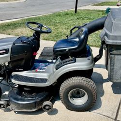 Craftsman LTS 2000 19.6 HSP riding lawn mower with grass collection system. Garage kept.