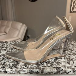 Clear Wedges Size 7