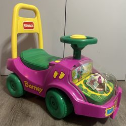 VINTAGE PLAYSKOOL BARNEY MUSICAL WALK N’ RIDE