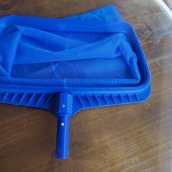 Brand New Fine Screen Pool Leaf and debris Scoop