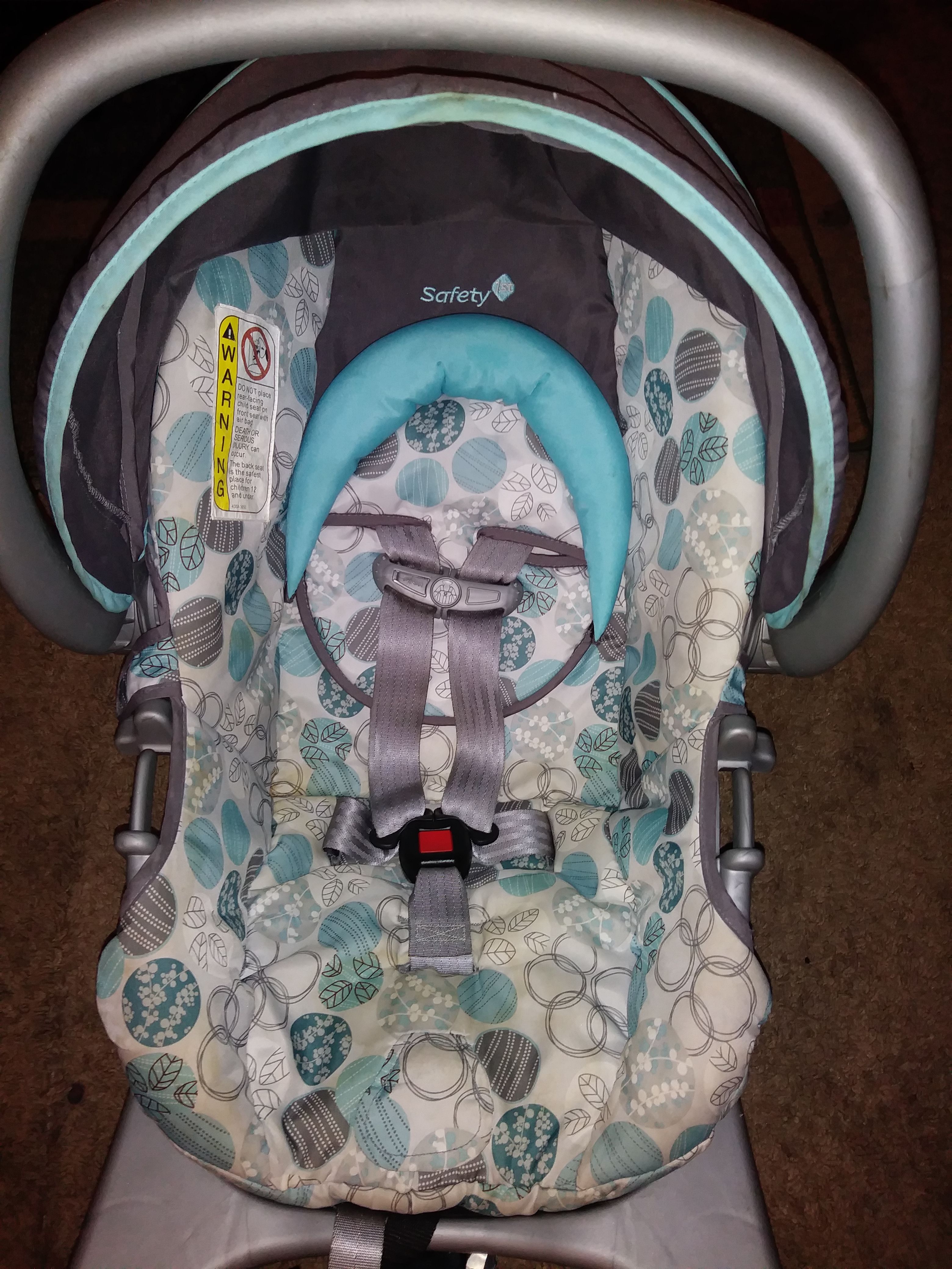 Unisex rear facing carseat