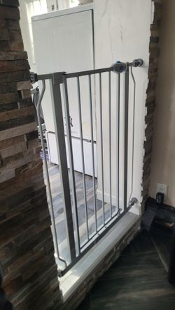 Pet And Child-safe Gate