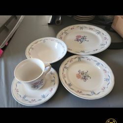 Dishes 8pc Place Setting