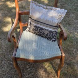 Well Loved Task Chair And Pillow