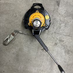 Honeywell North 15m Retrieval Winch FP2/415SR Used - Tested Cash or E-pay RI Daily Deals Message for appt. https://offerup.com/redirect/?o=aHR0cHM6Ly9