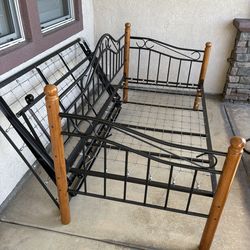 Twin Trundle Bed $40