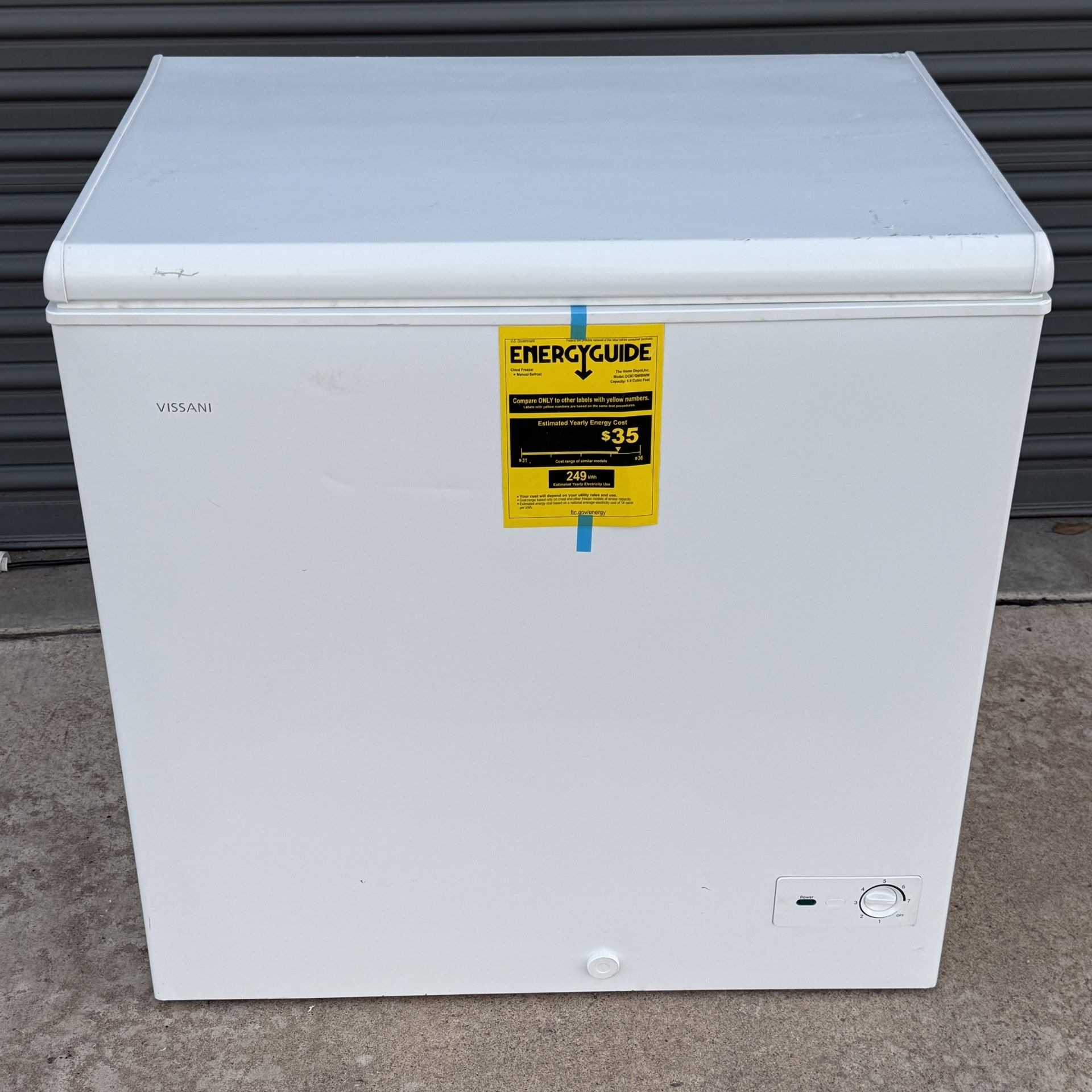 Vissani 6.9 Cu Ft Chest Freezer