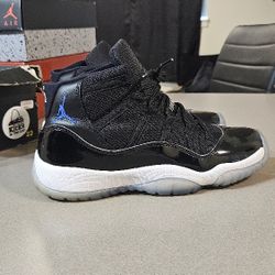 Air Jordan 11 BG Size 6.5Y