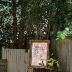 Large Easel, MIRROR NOT INCLUDED 