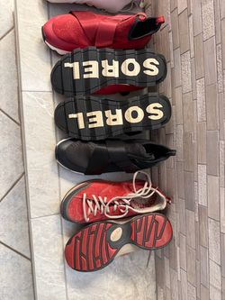 Women’s athletic shoes