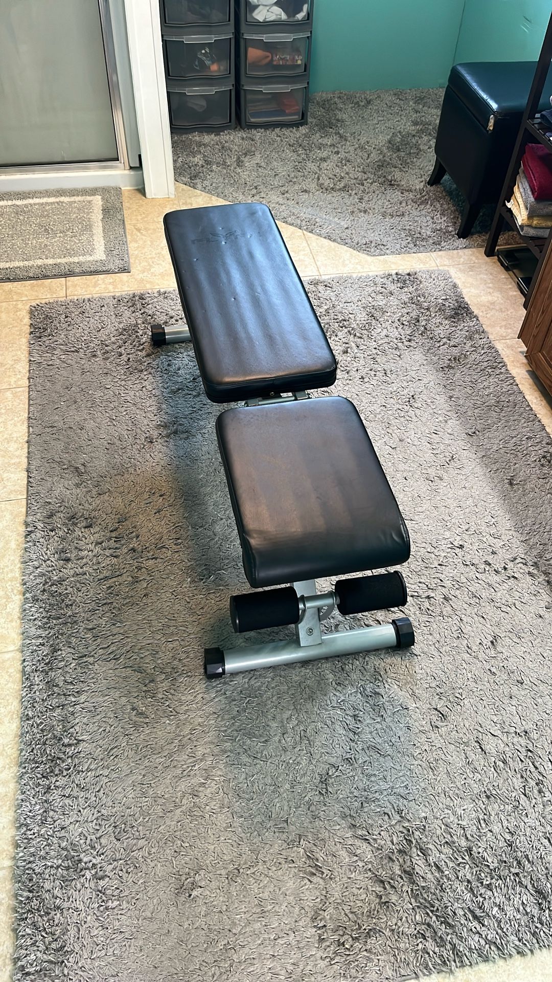Adjustable Weight Bench