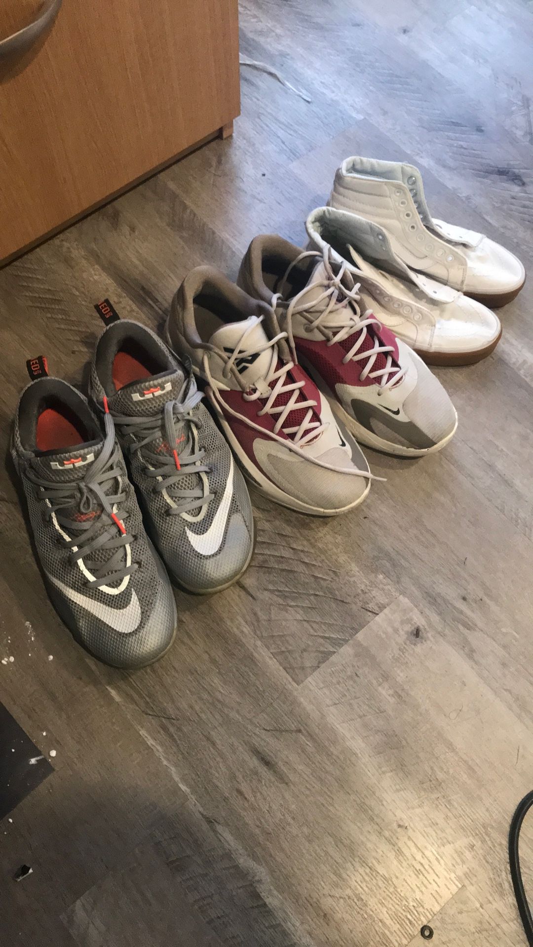 Size 13 Mens Basketball Shoes And Womens Vans Size 7.5