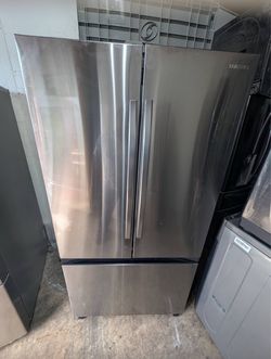 SAMSUNG STAINLESS STEEL COUNTER DEPTH FRENCH STYLE REFRIGERATOR