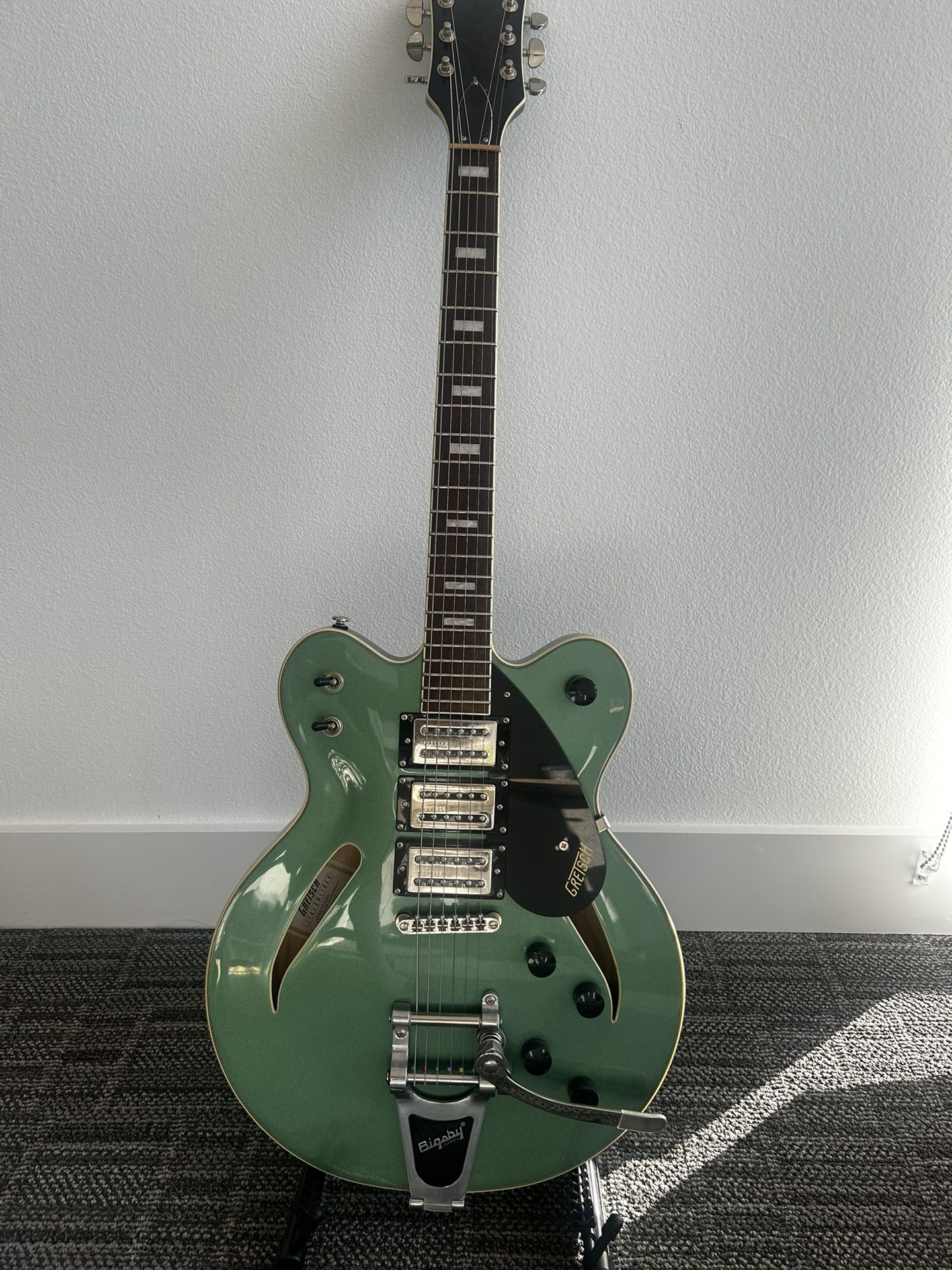Gretsch G2627T Streamliner Electric Guitar - Bigsby - Cadillac Green