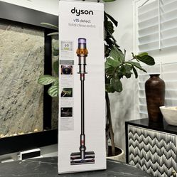 Dyson V15 Vacuum 10 Accessories 