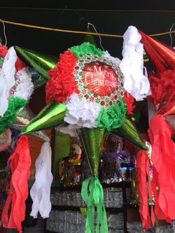 PIÑATAS NAVIDEÑAS