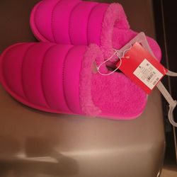 Girl's Slippers