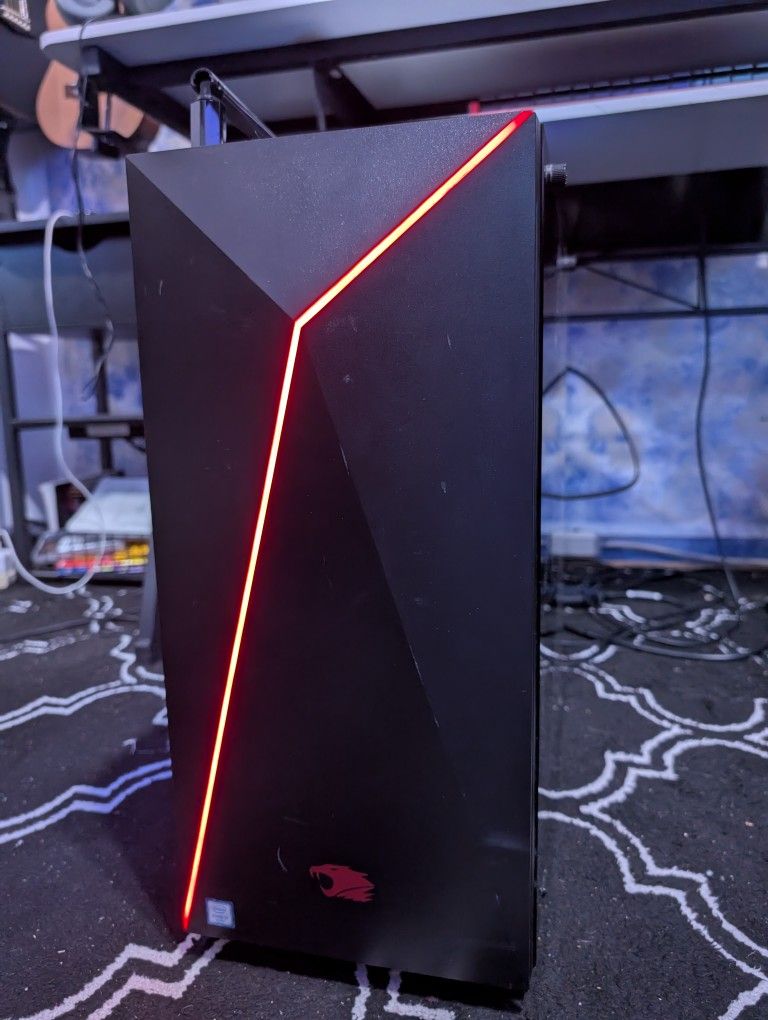 Custom Gaming PC – RTX 3070 Ti, i7-7700K, 32GB RAM, 240GB SSD + 1TB HDD