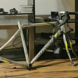 Giant Aluminum Frameset w/ Bottom Bracket