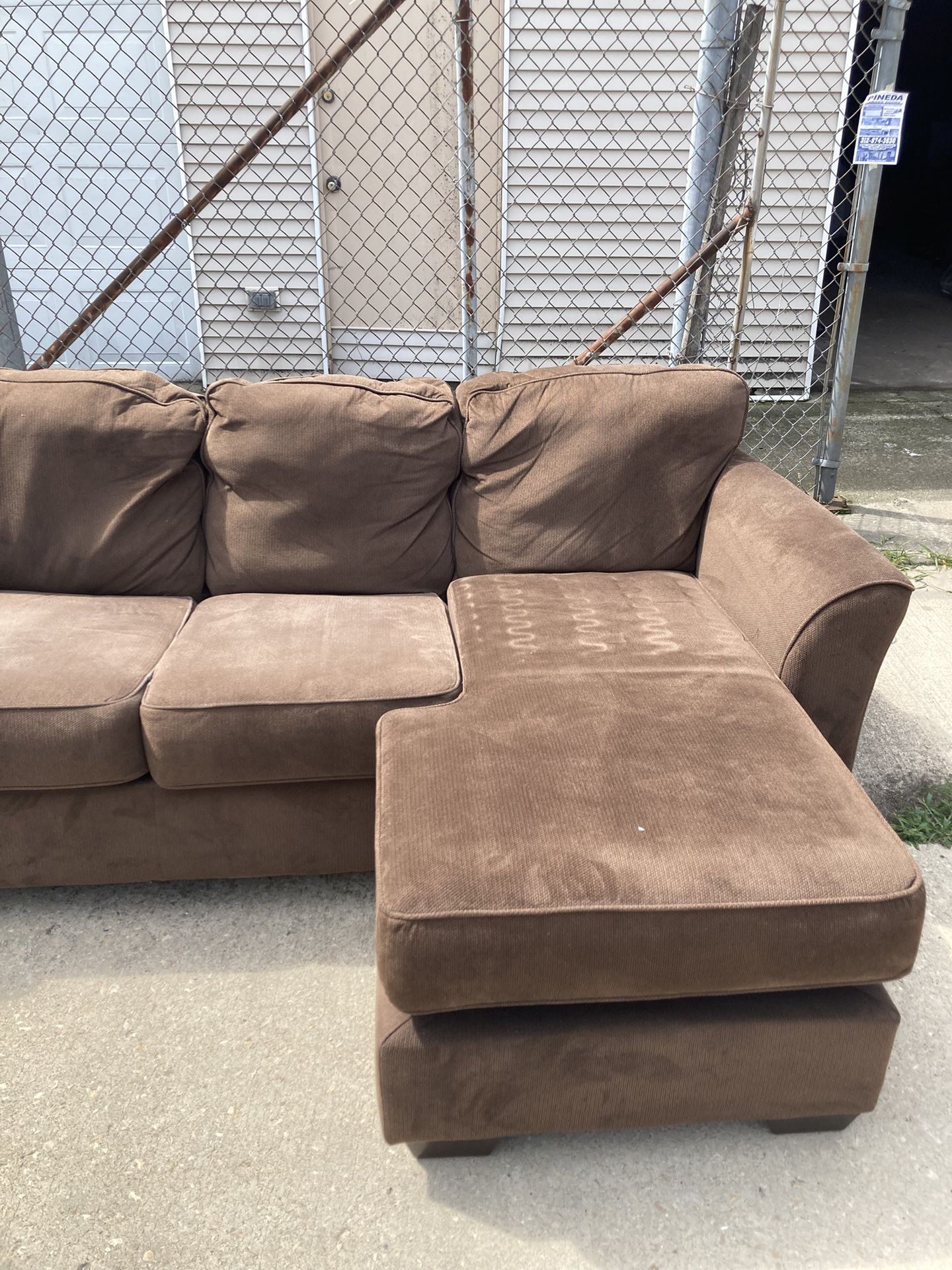 Couch With Chaise