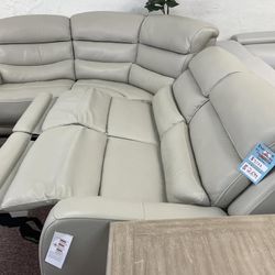 Furniture- 4 Pc Zero Gravity Sectional With 3 Power Recliners- Blairesville 