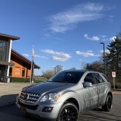 2011 Mercedes-Benz ML-350 