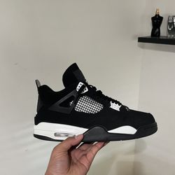 Jordan 4 White Thunder 