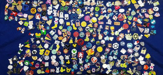 Disney pins