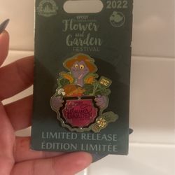 Disney Collectible  Limited  2022 Pin