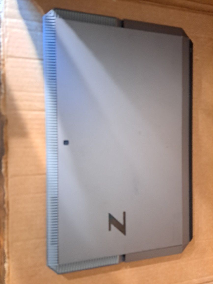 HP ZBOOK X2 G4 MULTI-TOUCH Workstation