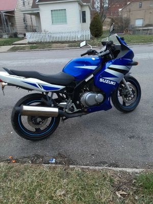 Photo 2004 Suzuki GS500F with 3100 miles on it. Clean title in my name 1800$$$ Runs and rides great