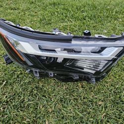 2019-2021 TOYOTA RAV4 HEADLIGHT PASSENGER SIDE FULL LED OEM